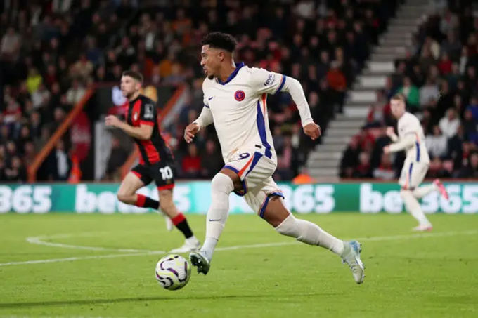 Sancho đã chơi hay trước Bournemouth