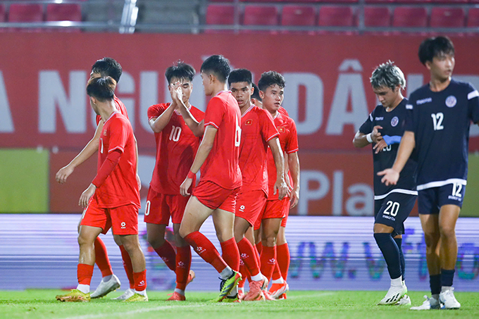 U20 Việt Nam có trận thắng nhẹ nhàng trước U20 Guam. Ảnh: Minh Tuấn